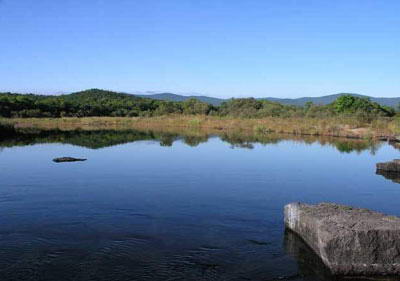 镜泊湖风景图