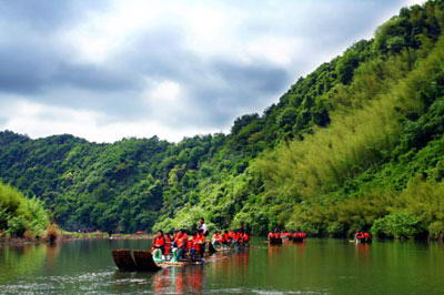 东津河漂流